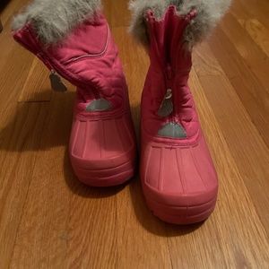 Girls’ snow boots
